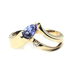 Diamond and Tanzanite Fashion Ring