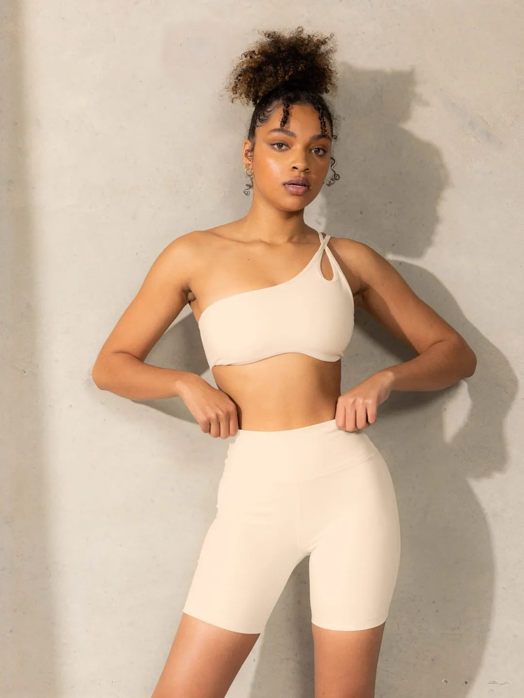 Empower One Shoulder Sports Bra | Vanilla