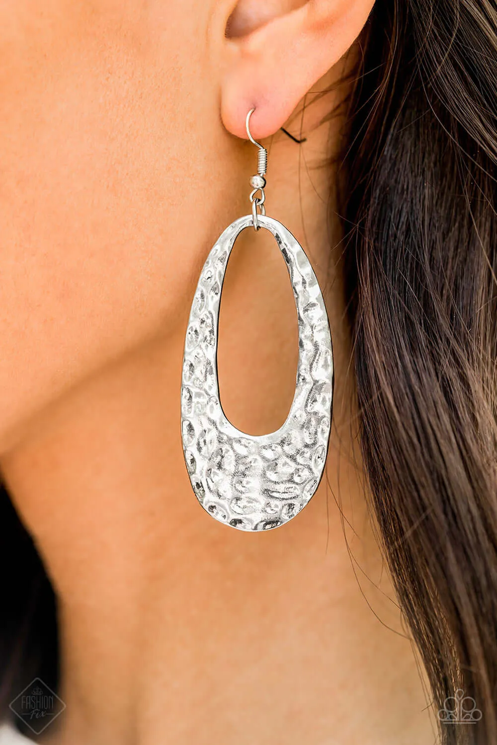 Paparazzi Accessories  - Artisan Abundance Fashion Fix Silver Earring September 2019