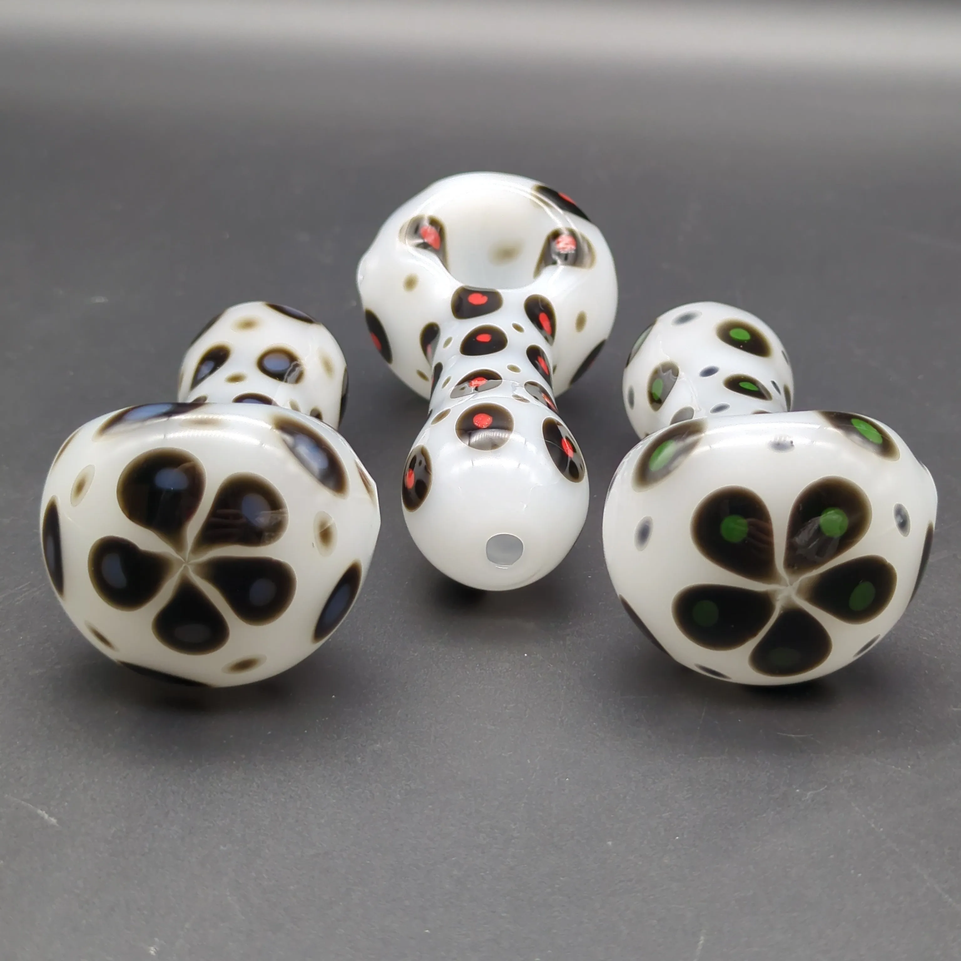 Polka Dot Hand Pipe 4