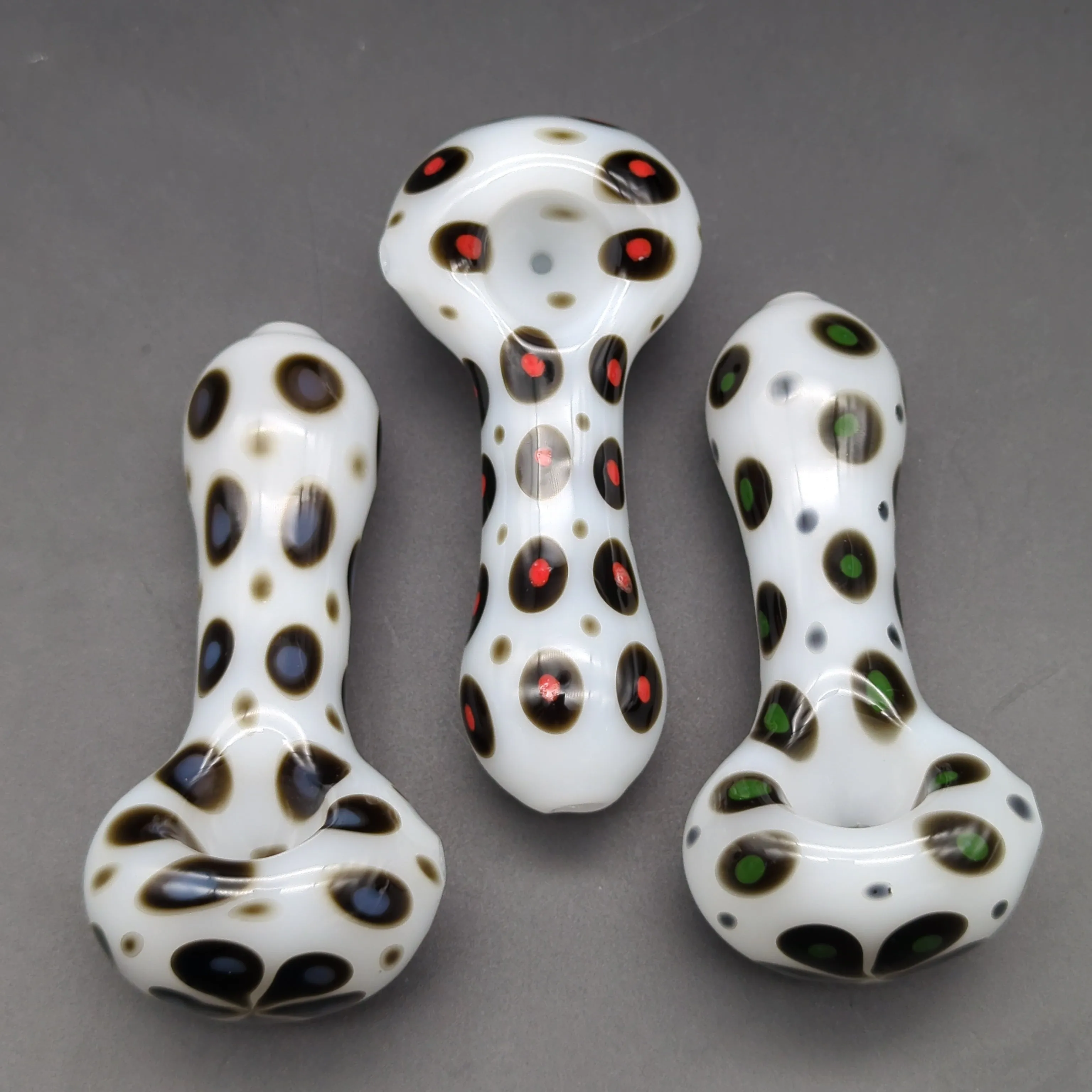 Polka Dot Hand Pipe 4