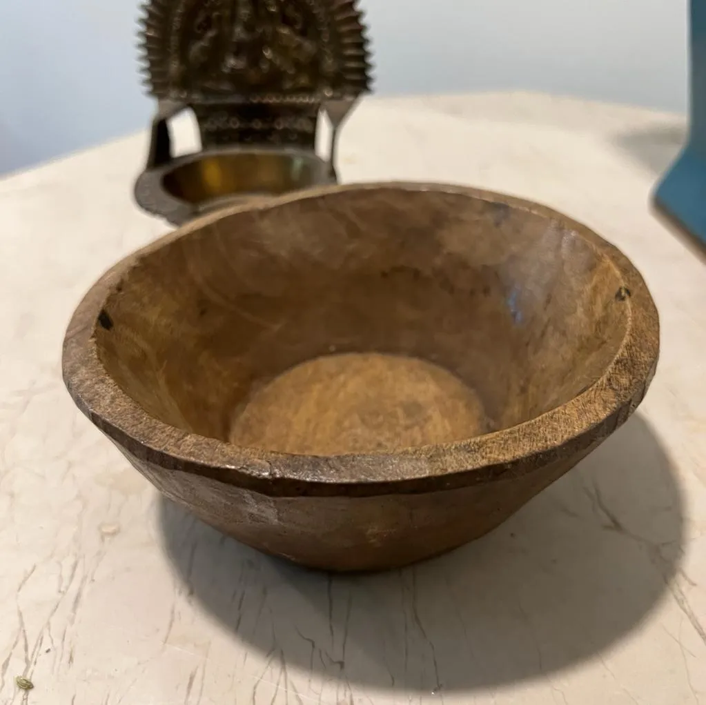 Wooden bowl : 4